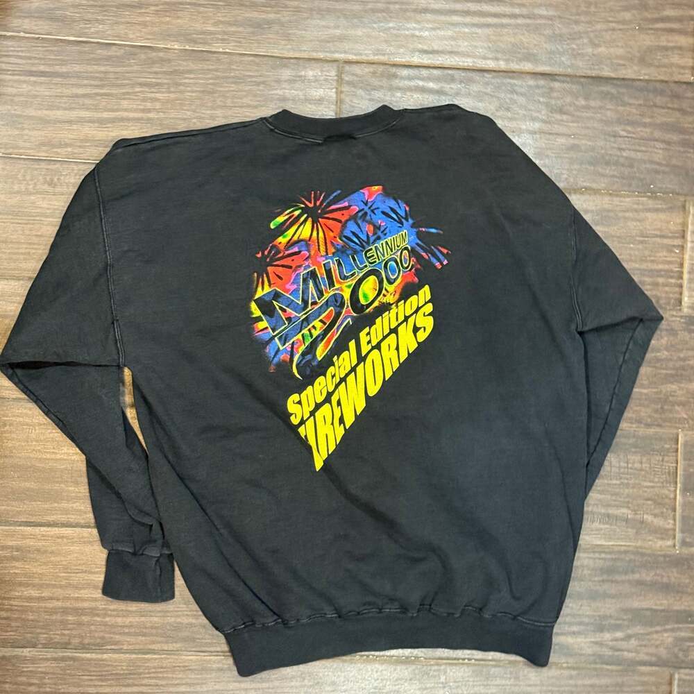 Vintage Hanes TNT Fireworks Graphic Crewneck Sweatshirt Black XL - Picture 4 of 8